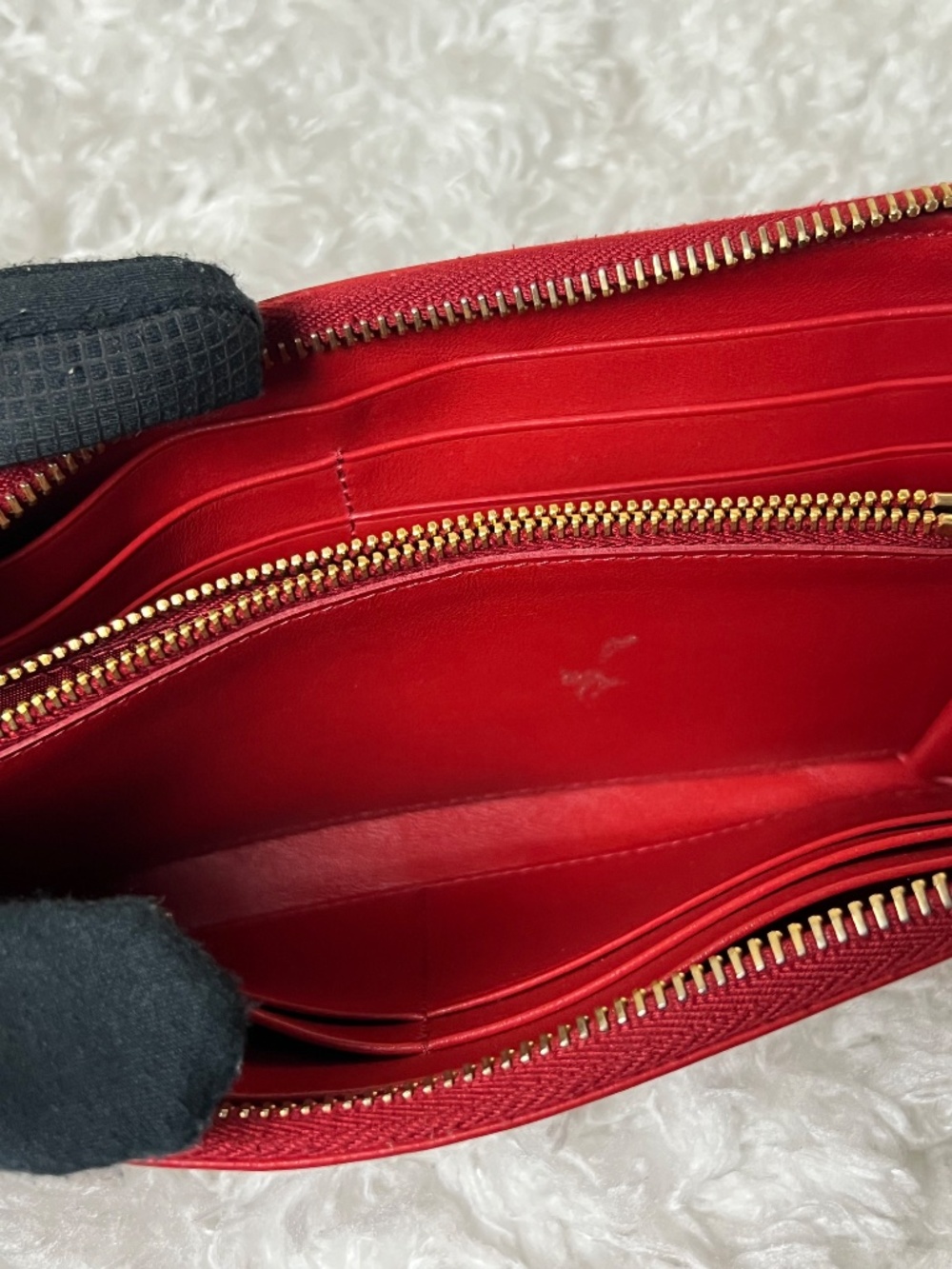 Prada Long Red Zippy Wallet - Picture 8 of 8